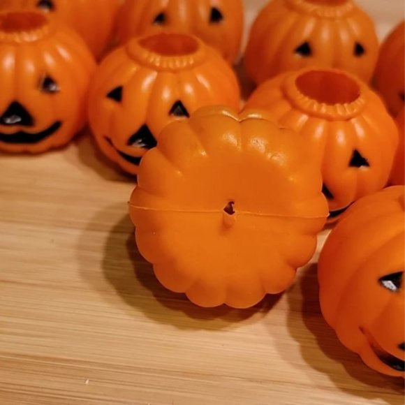 Vintage Halloween string Light Bulb Covers Jack o Lantern Orange Pumpkin - Picture 4 of 4